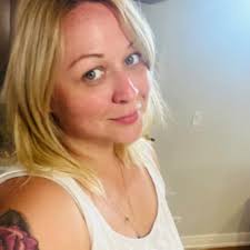 Eve : Brown, Petrina: Amazon.de: Books