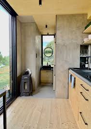 Cette Mini Maison En Bois De 20m2 Est 100 Francaise Et On L Aime Planete Deco A Homes World In 2020 Apartment Room Interior Architecture Design Apartment Decor