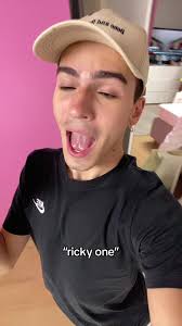 Ricky One: Siate Originali e Fateci Ridere