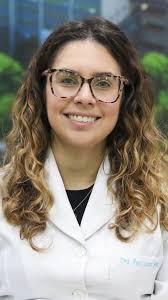 Quando procurar um médico Hematologista? Aonde ele atua? Quais as doenças  do sangue?, A Dra. Ana Laura Jorge Silva, Médica Onco-Hematologista,  responde sobre a importância do acompanhamento com um ...