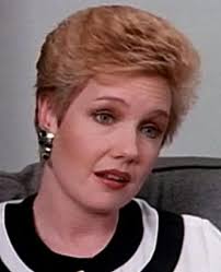 The Beverly Hills' Mums💕 Cindy Walsh (Brandon & Brenda's Mother) Jackie  Taylor(Kelly's Mother) Felice Martín(Donna's Mother) Samantha Sanders  (Steve's Mother) Iris Mickey(Dylan's Mother) I Don't know ,who were David  and Andrea's Mother....My