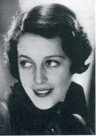 Emily Hahn's Instagram, Twitter & Facebook