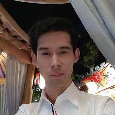 This parade of live shrimp attracts thousands of tourists in Thailand each  year. A biologist decided to investigate — walking