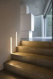 Beleuchtung Treppenhaus Lasst Die Treppe Unglaublich Schon Erscheinen Treppenhaus Beleuchtung Treppenbeleuchtung Treppenlicht