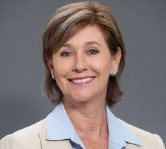 Tracy Alm's Instagram, Twitter & Facebook