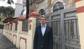 3 kardeş olan garo paylan i̇stanbul üniversitesi i̇şletme fakültesi'nden mezun olmuş uzun seneler ermeni okullarda yöneticilik yapmıştır. Turkey S Military Adventures Decrease Freedom At Home Garo Paylan Public Radio Of Armenia