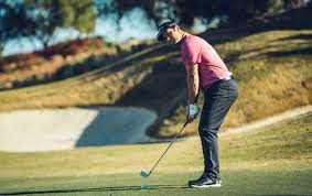 Jon rahm has shot to worldwide prominence over recent years winning regularly on both the european and pga tours. Jon Rahm Wechselt Zu Callaway Golftime De Ausrustung