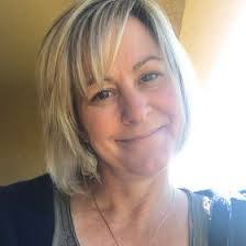 Kandy Mills's Instagram, Twitter & Facebook