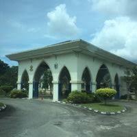 Kolej ini telah dirasmikan oleh kdymm tuanku sultan pahang, sultan ahmad shah pada 16 november 2000. Kolej Universiti Islam Pahang Sultan Ahmad Shah Kuipsas Universidad