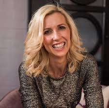 Lorraine Murphy's Instagram, Twitter & Facebook