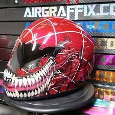 Carnage Spider Man Mutation Helmet By Airgraffix Com Music From The Venom Soundtrack By Eminem Venom Carnagehelmet Veno Spiderman Helmet Airbrushed Helmets