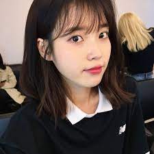 Medium length hairstyles with bangs korean. Korean Celebrities With Not Too Short Medium Short Haircuts Girlstyle Singapore