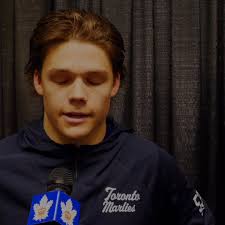 A Seeing 👀 Shot from Marc Johnstone to double the lead at the end of the  second👑