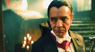 Y llegaron de noche" Soy Drácula (TV Episode 2024)