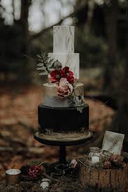 Black And Gold Wedding Cake Modern Gothic Wedding Ideas In The Woods Whimsical Wonderland Weddings Halloween Wedding Cakes Wedding Cake Marble Cool Wedding Cakes