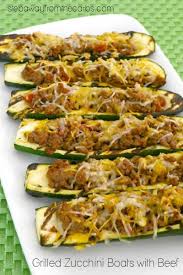 These Low Carb Grilled Zucchini Boats Are Stuffed With Beef Salsa And Cheese Grilled Zucchini Grilled Zucchini Boats Pork Rib Recipes