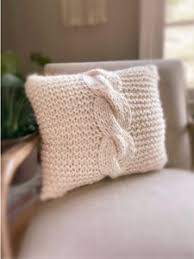 I knitting up a chunky blanket at about this time last year in a simple rib pattern using charcoal gray bernat mega bulky and i love it. Knitting Patterns Galore House Accessories Pillows 90 Free Patterns