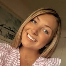 Chloe Pierce (@Chloespierce71)