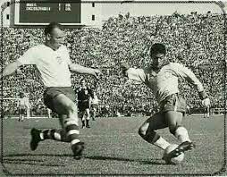 Brazil 3 Czechoslovakia 1 In 1962 In Santiago Garrincha Was Too Much For The Czechs In The World Cup Final World Cup World Cup Final Fifa World Cup