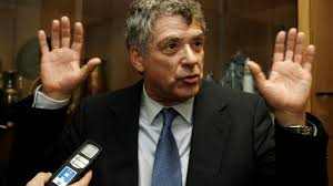 Plataforma directas de streaming, que ofrece y ofrecerá fútbol en vivo, con derechos de autor. Caso Federacion Cayo Villar Tarjeta Roja Para Un Intocable