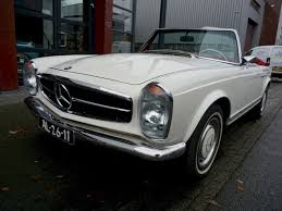 Mercedes Benz 280sl Pagode Handgeschakeld In 2020 Mercedes Benz Mercedes Auto