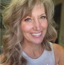 Local salon owner offers lash extensions and spray tans