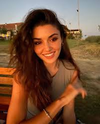 Check spelling or type a new query. Sen Cal Kapimi On Twitter Hande Ercel Guzelligi Diye Bi Sey Var Handeercel Edser Sencalkapimi