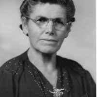 Martha Deming's Instagram, Twitter & Facebook