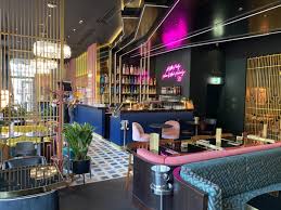 Includes the menu, user reviews, photos, and people found this by searching for: Das Pauli Magazin Konzept Die Familie Wiesner Eroffnet Mit The Butcher His Daughter Ein Neues Designrestaurant Fur Flexitarier Und Trifft Voll Den Zeitgeist