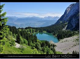 Le Lac Benit 1450m Sous Le Bargy En Haute Savoie Lac Haute Savoie Randonnee Haute Savoie