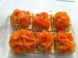 Canapes D Avocats Au Saumon Fume Recette Recettes De Cuisine Saumon Fume Avocat Saumon