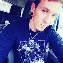 Travis Gunnels (tpgun130)