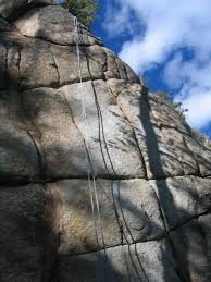 Zuma rock, the monolithic inselberg with a human face, is located in madalla, niger state, to the north of abuja. Zuma Rock