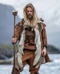 Lasse løkken matberg aka lasse lom is a lieutenant in the norwegian navy working at nato's joint lasse løkken matberg • lieutenant ⚓️ royal norwegian navy • based in stavanger norway. 110 Lasse Matberg Ideas Long Hair Styles Men Lokken Long Hair Styles