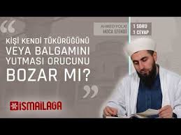 Normal yutkunma hareketi yapar iken tükürük yutmak orucu bozmaz ancak ağızdan tükürük biriktirip tükürüğü yutmanın orucu bozduğunu işaret. Tukuruk Yutmak Oruc Bozar Mi 3gp Mp4 Mp3 Flv Indir