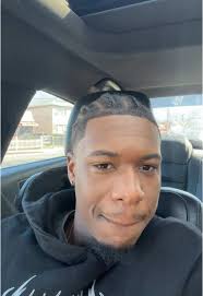 WHO MEEEEEEEEEEEEE ??????