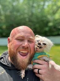 Teresa Paschall's Instagram, Twitter & Facebook