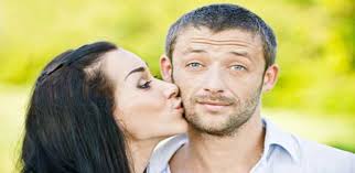 You're Both Getting Played: When Women Fight Over A Man