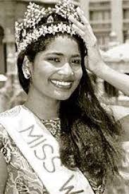 VIDEO, Happy Birthday Lisa Rene...