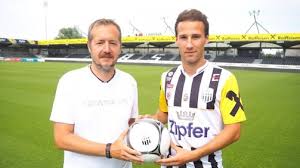 A feeble fight it may be, but they have character. Lask Linz Verpflichtet Bayern Talent Benko Vertrag Bis 2021 Transfermarkt