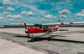 Meet the 'hero pilot' who helped guide another plane onto a busy highway