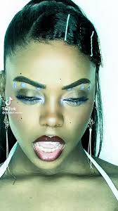 Ashanti Bailey (@simplyashanti02)