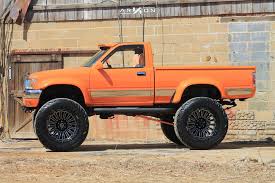 This 1989 toyota pickup was acquired by the seller four months ago from its original owner in california. 1989 Toyota Pickup Wheel Offset Aggressive 1 Outside Fender Suspension Lift 4 661225 Arkon Off Road