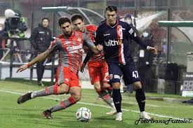 Some of the famous players who played for cremonese include pasquale vivolo, antonio cabrini, gustavo dezotti, anders limpar. Id0jx9f9ii7cum