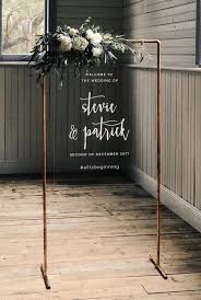 30 Trendy Geometric Wedding Ideas For Modern Brides Elegantweddinginvites Com Blog Creative Wedding Sign Geometric Wedding Wedding Welcome Signs