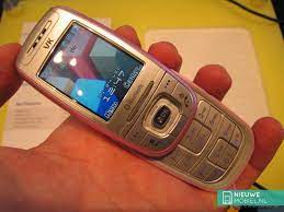 VK Mobile VK4000: all deals, specs ...