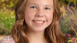 Lisa Poniatowski's Instagram, Twitter & Facebook