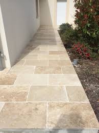 Travertin 40 X 60 Antique 1er Choix Espace Travertin Carrelage Terrasse Exterieur Travertin Terrasse Amenagement Jardin