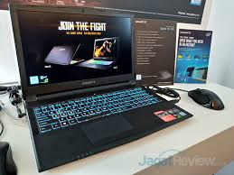 2) design yang sangat cantik dan menarik. Hands On Gigabyte Sabre 15 Laptop Gaming Terjangkau Dengan Spek Memukau Jagat Review