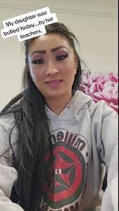 Nicole Arnone's Instagram, Twitter & Facebook